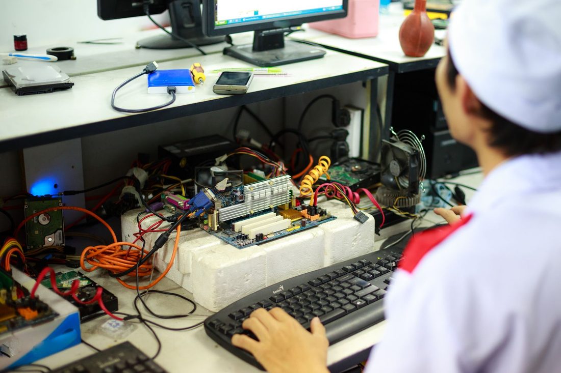 Rezolva engineer running scheduled endpoint maintenance