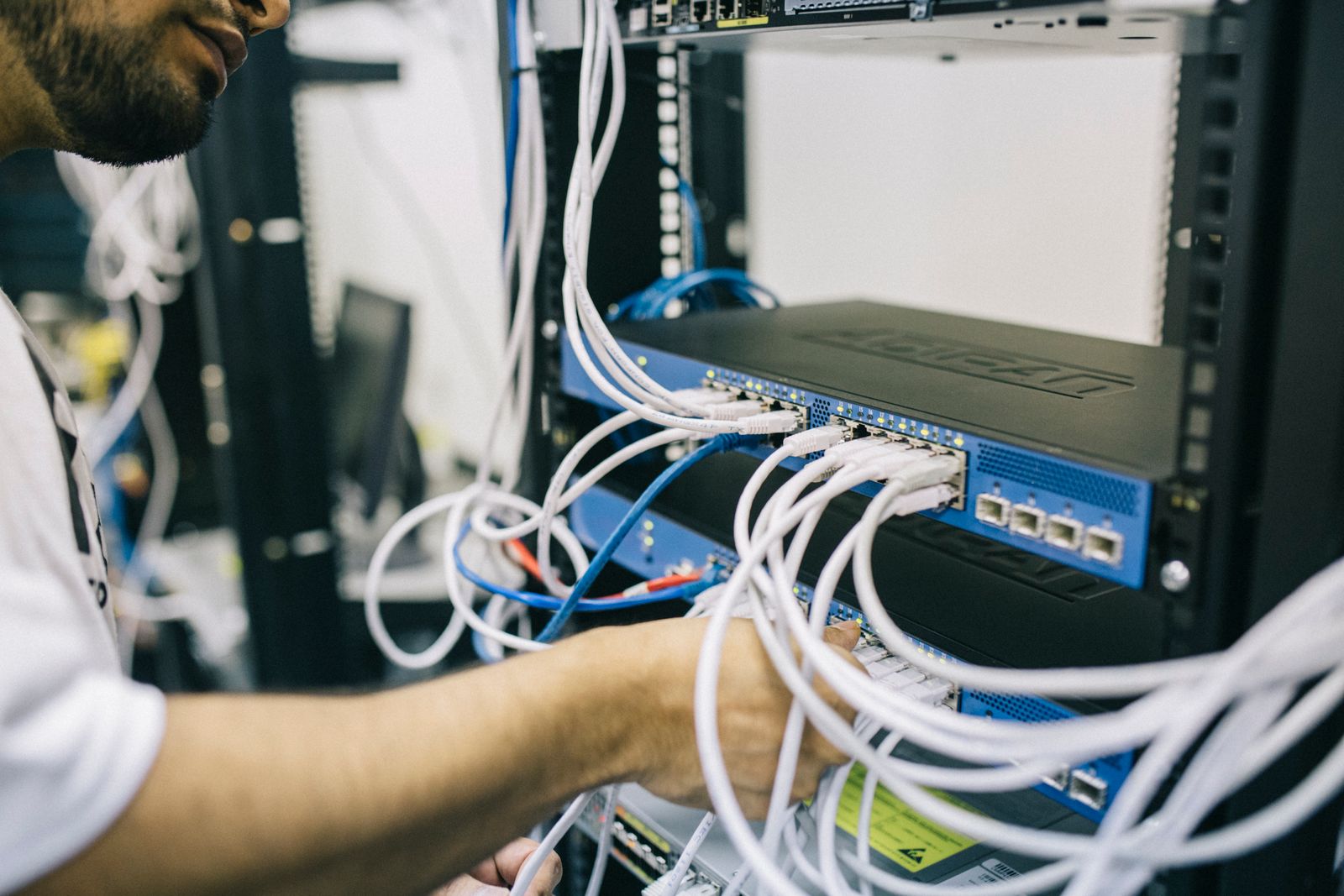 Domain hosting Singapore — one team consolidating DNS, SSL and the site under one roof